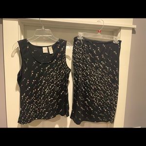 Emma James size medium black sleeveless 2piece skirt & blouse with tiny flowers